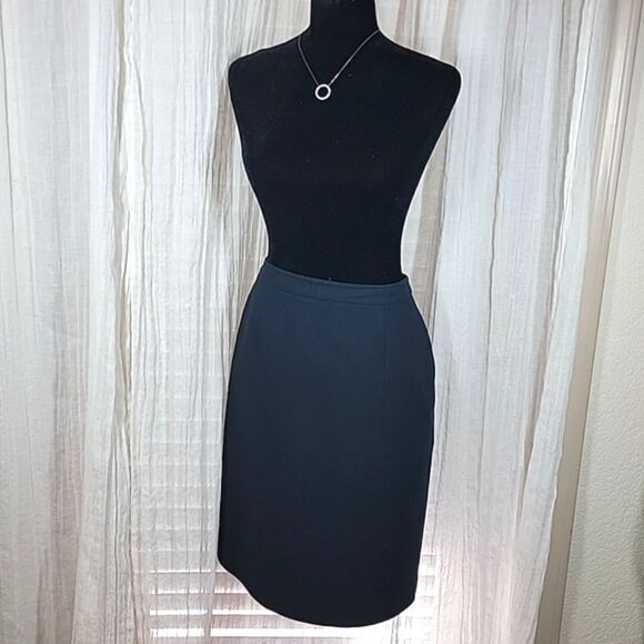 Talbots Classic A-line Textured Black Cotton Skirt - Picture 2 of 14